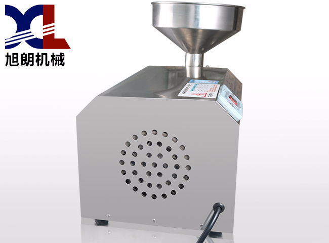 Whole grains mill machine with water cooling system